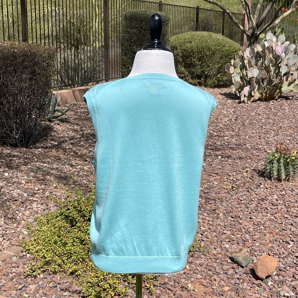 LANDS’ END VEST - Picture 2 of 3